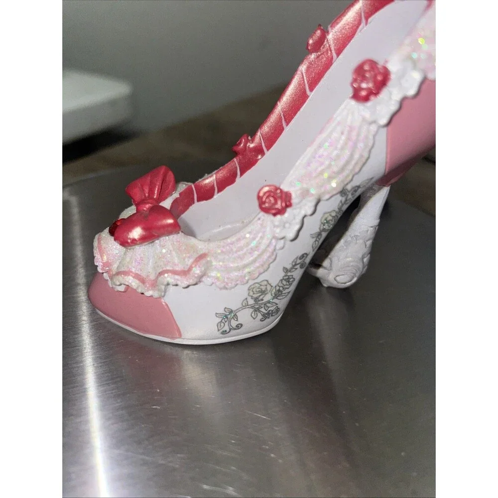 Disney Runway Shoe Ornament Mary Poppins Retired High Heel Ornament With Tags